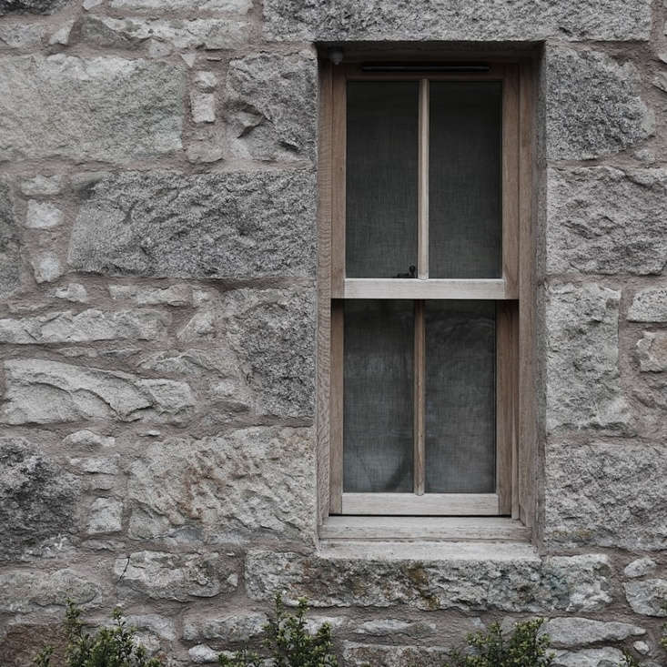 the lodge has all new oak framed windows. 33