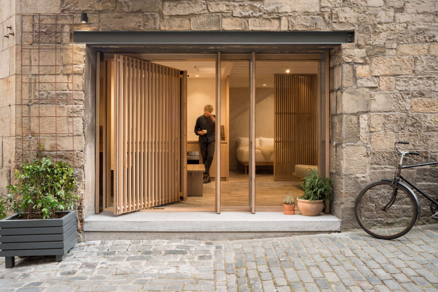 Izat Arundell repurposed the original north-facing entry introducing 