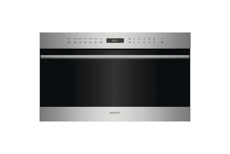 the wolf e series 30 inch electric speed oven (spo30testh) features \10 cooking 17