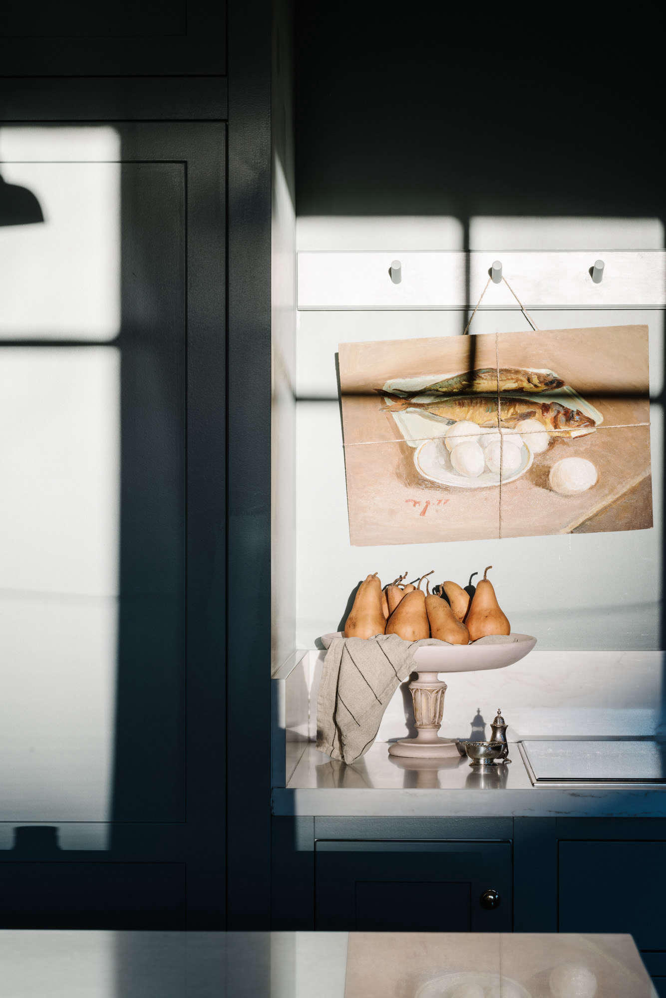 Light from the garden pours into the kitchen.