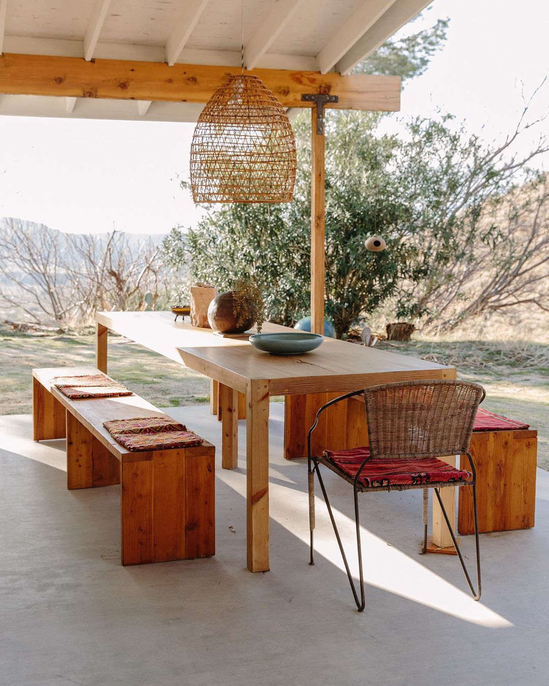 Dining en plein air.