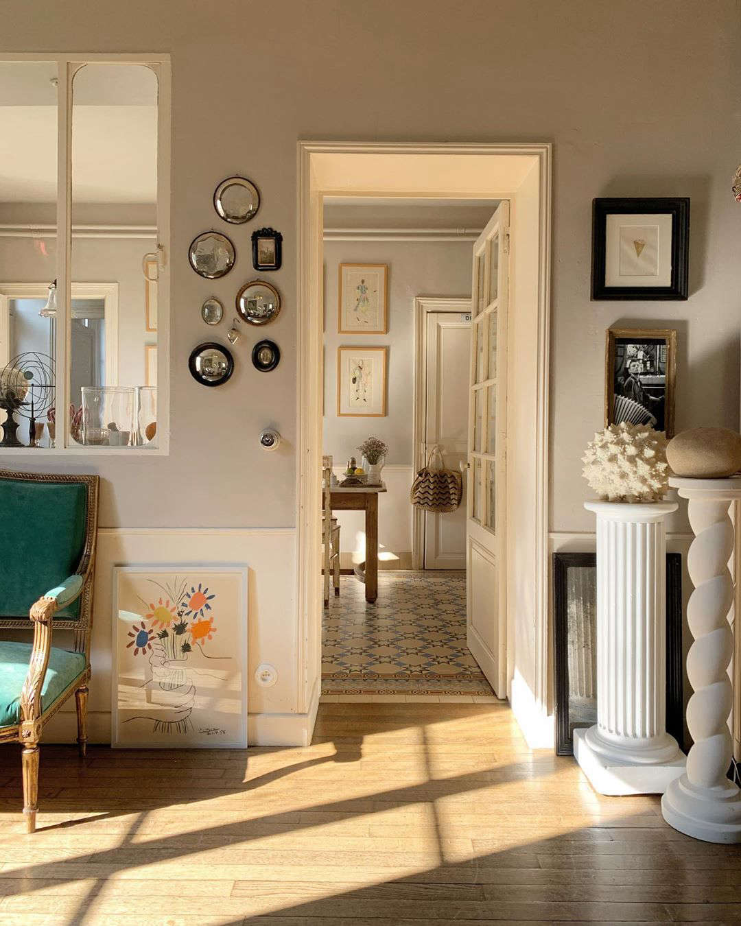 The doorway into the pair