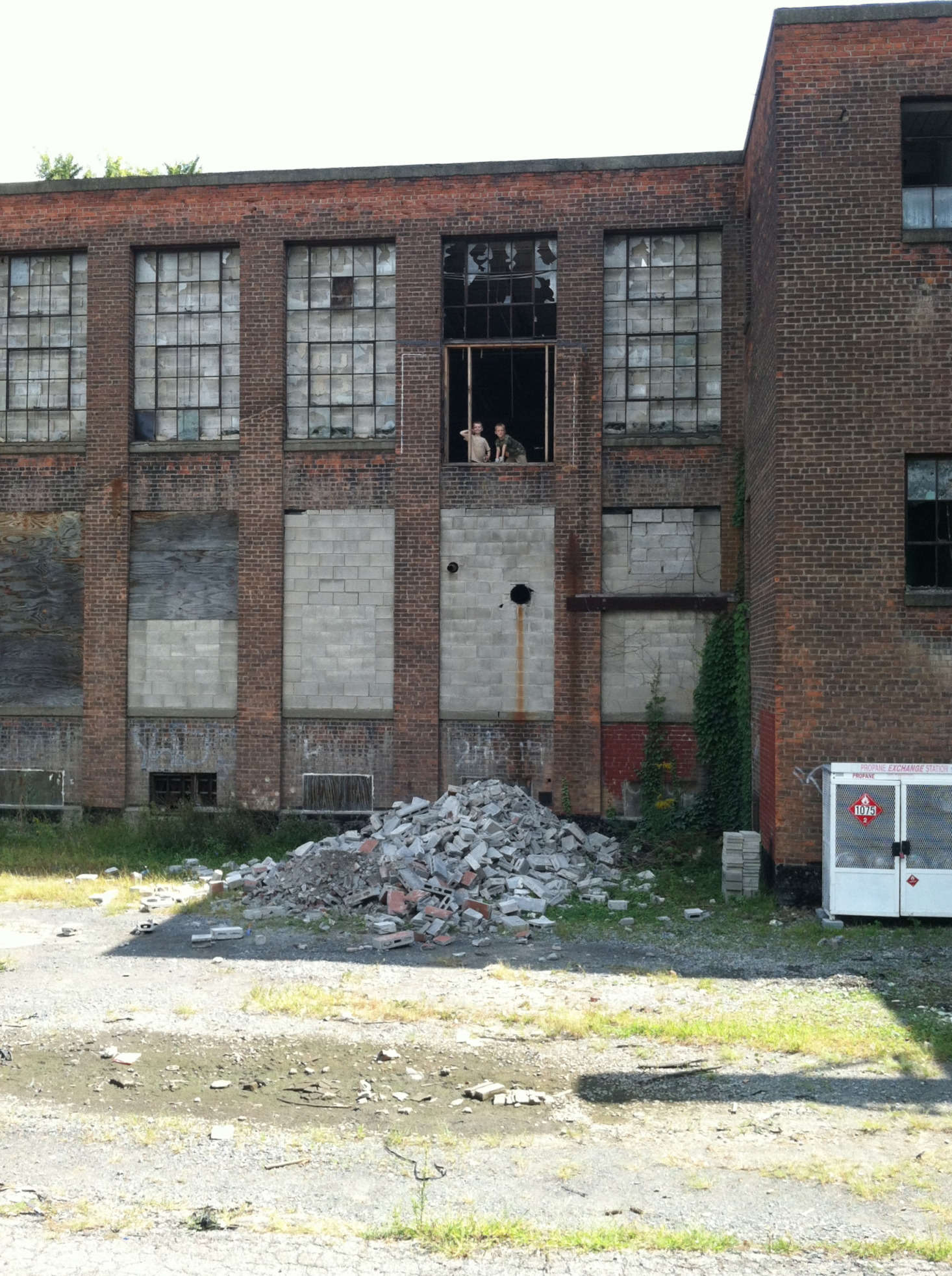 A view of the cinderblock-lined walls.