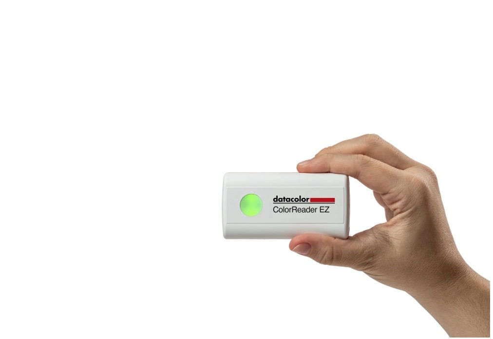 Above: ColorReader EZ is small and portable, so you can always have it on hand to capture color inspiration wherever you are.