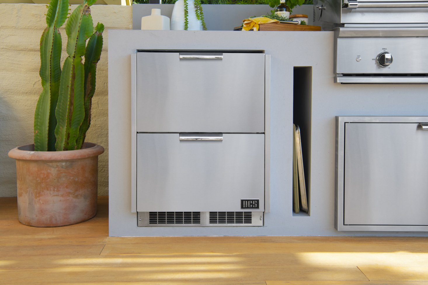 Outdoor Living The ChefDesigned Outdoor Kitchen, via DCS Outdoor