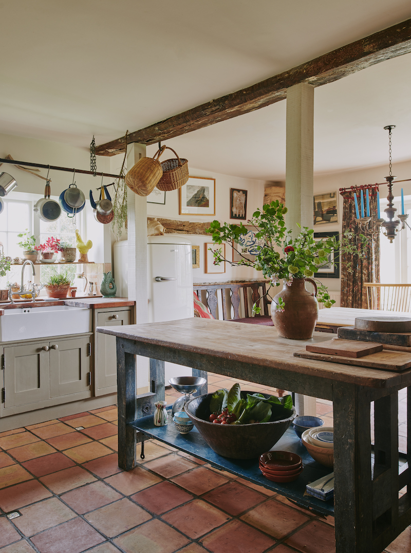 The Joy of Discovery: At Home with British Dealer/Decorator Max Rollitt ...