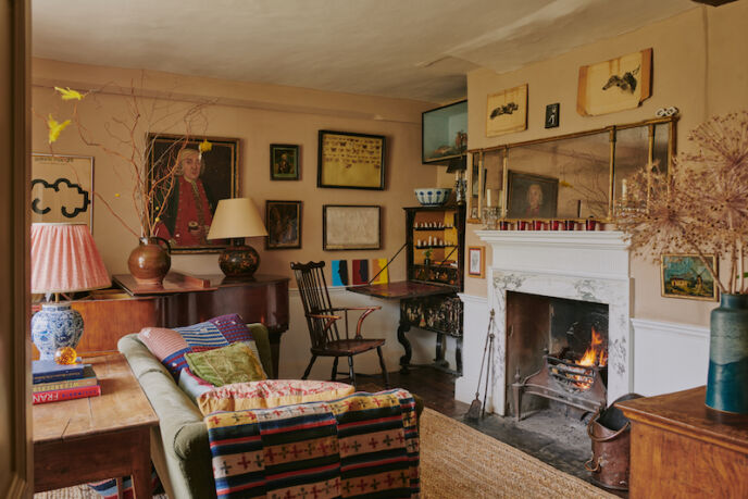 The Joy of Discovery: At Home with British Dealer/Decorator Max Rollitt ...
