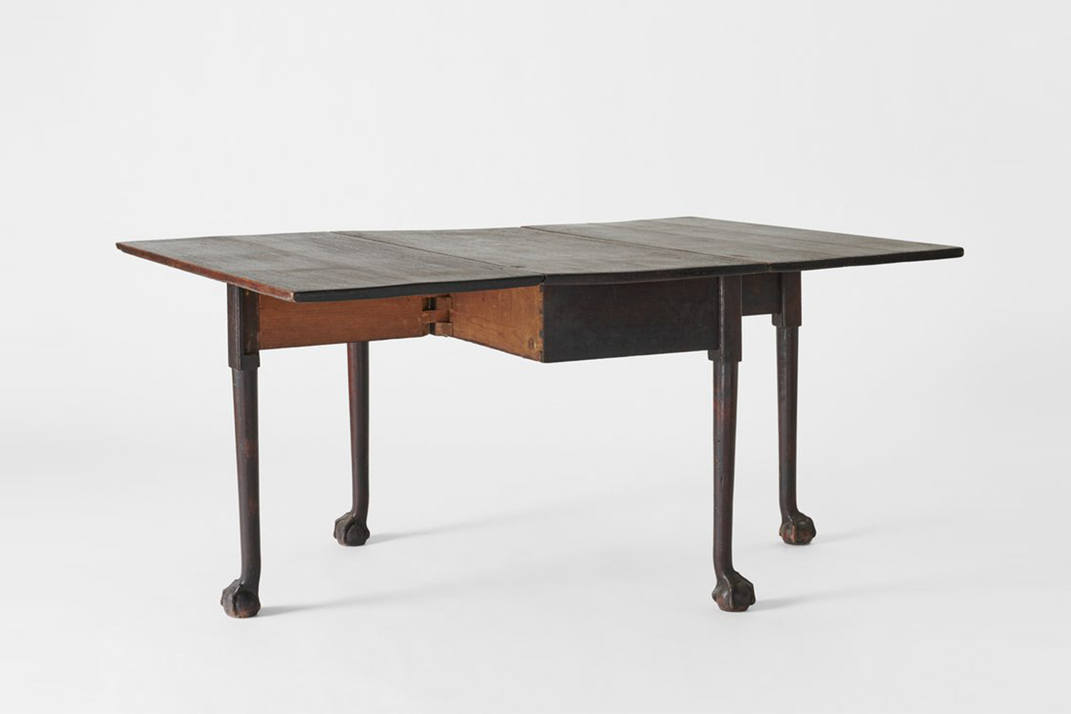 source a drop leaf antique table for something similar to the one seen in the d 23