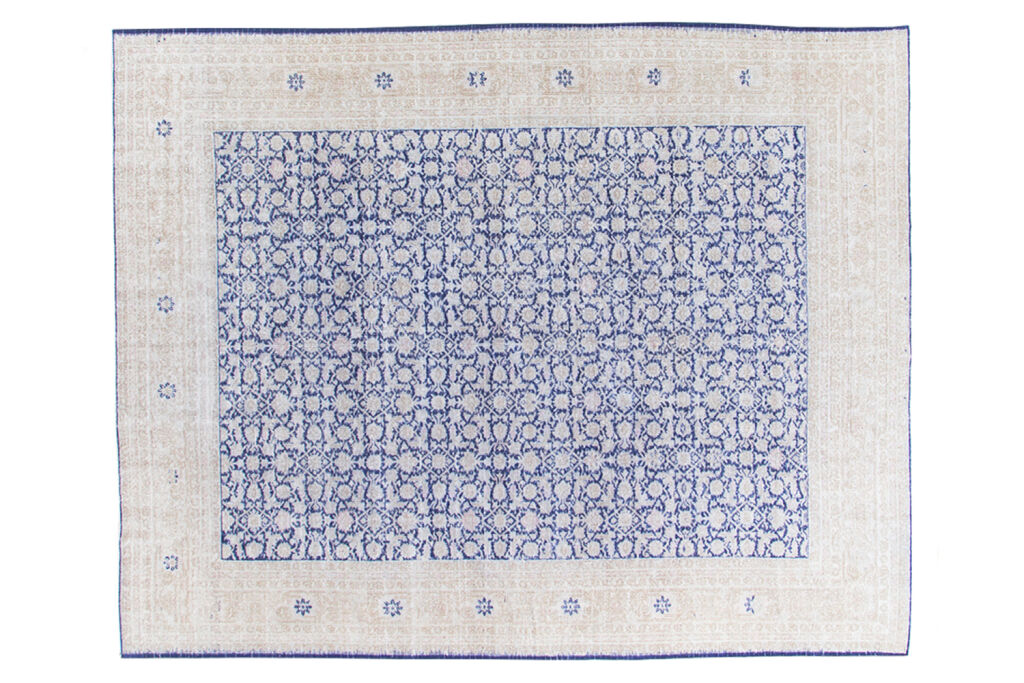 10 Easy Pieces: Vintage Area Rugs - Remodelista