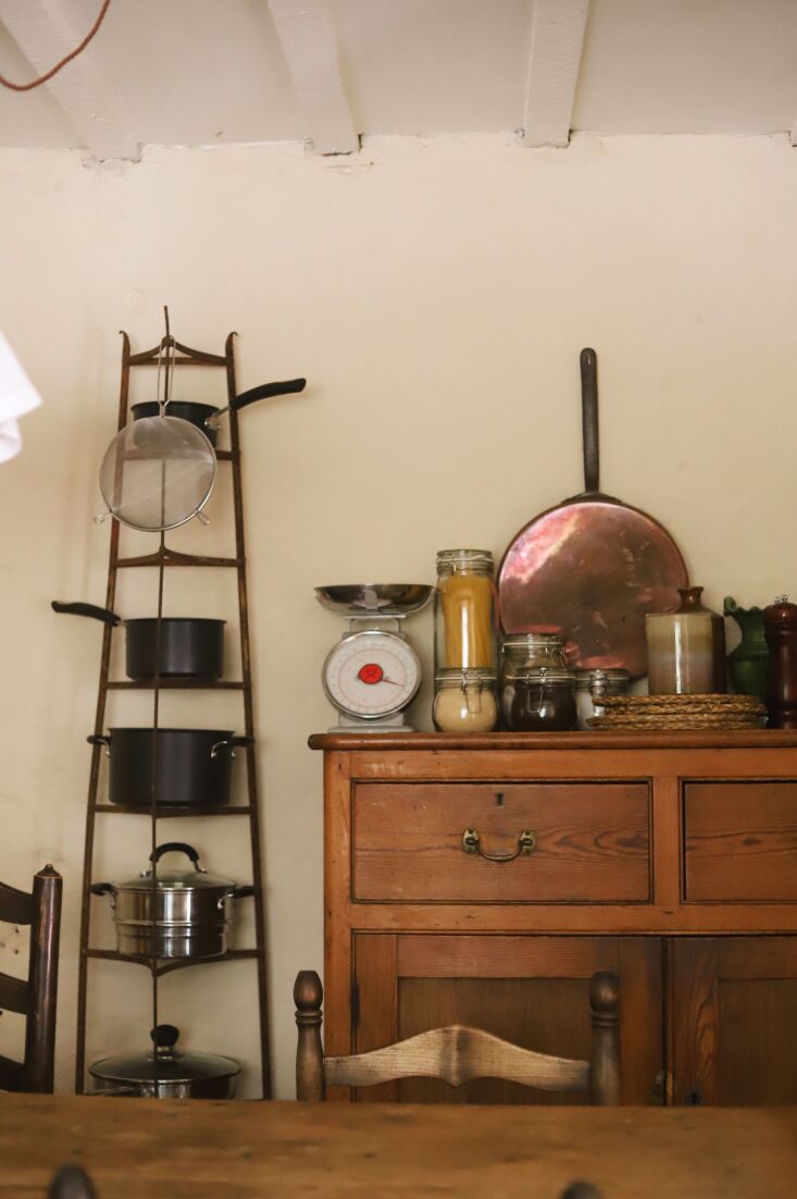 standing pot storage. for supplies, the town of abergavenny is within walking d 25