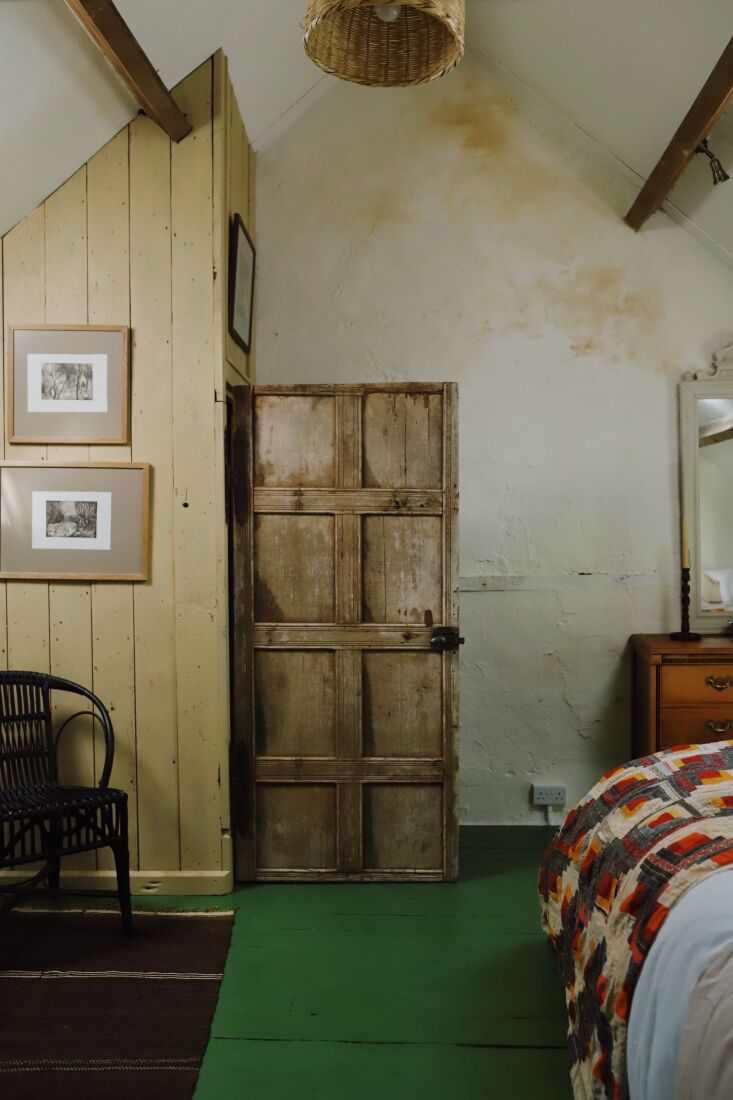 the attic room, hayley reports, previously was a \2\20;very bland loft s 28