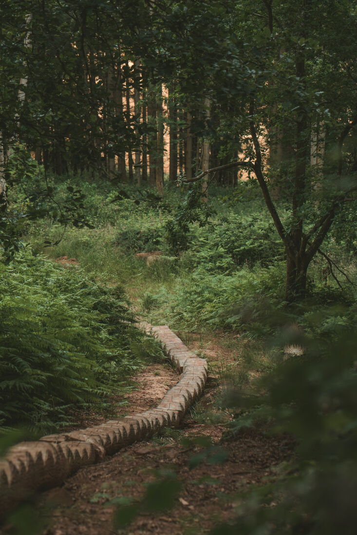 brinsop court\2\17;s tree surgeon carved and laid the ash stair that lea 35