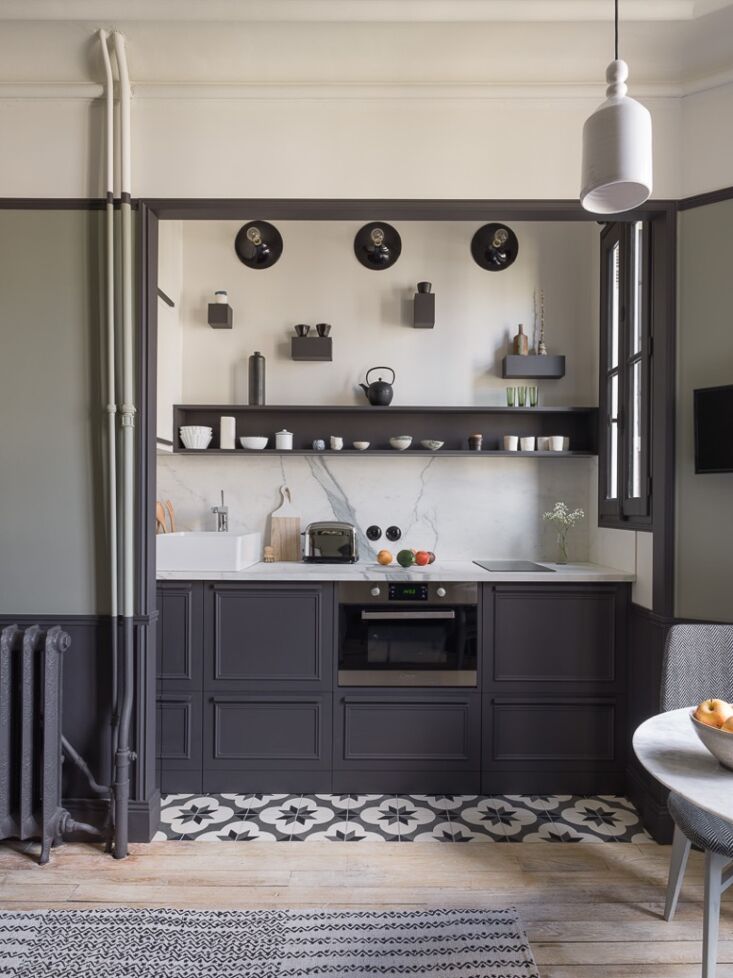 10 Tiny Paris Kitchens By Interior Designer Marianne Evennou