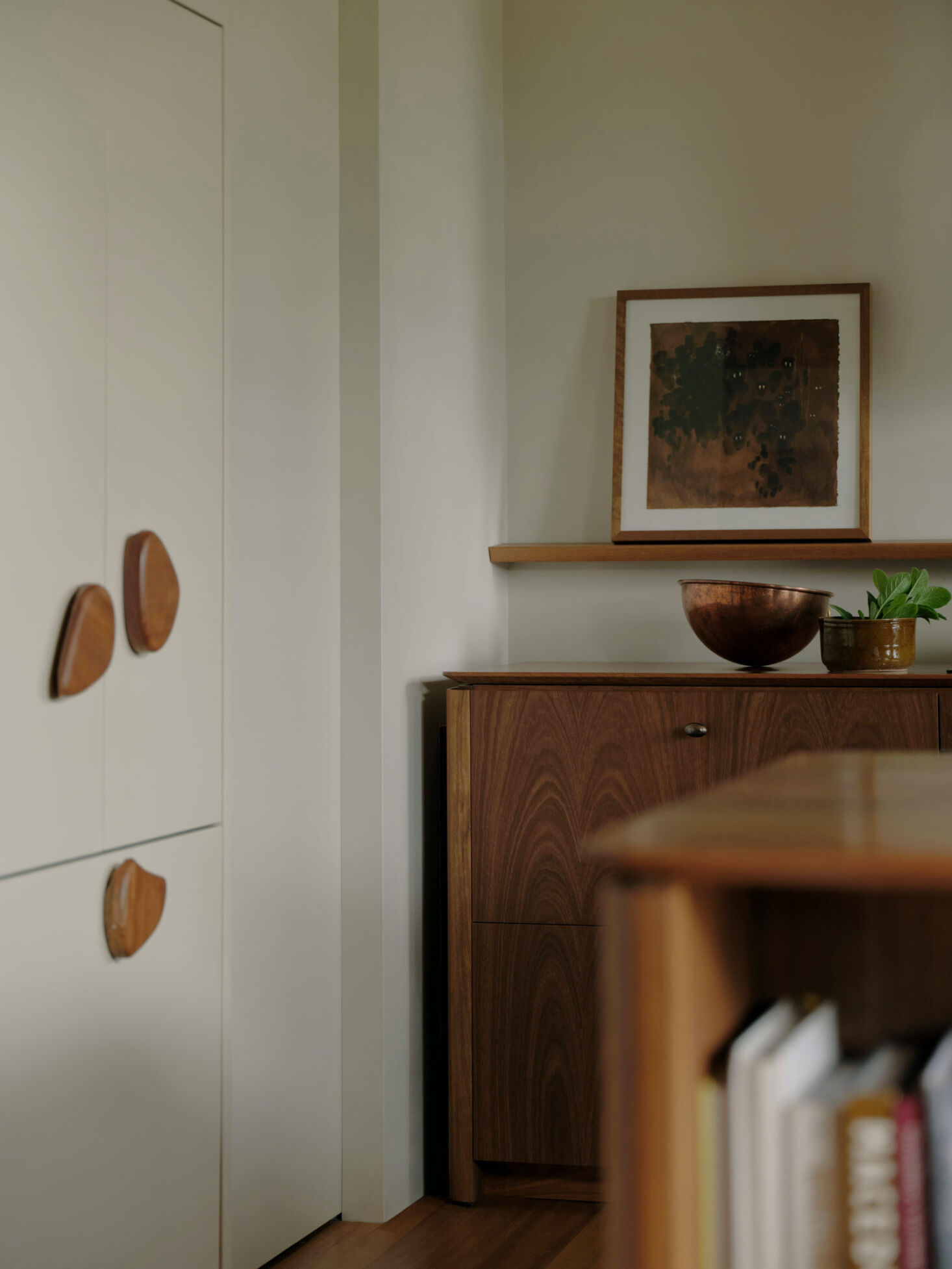 View of 21 Apartment Bathroom Ideas to Make the Most Your Space