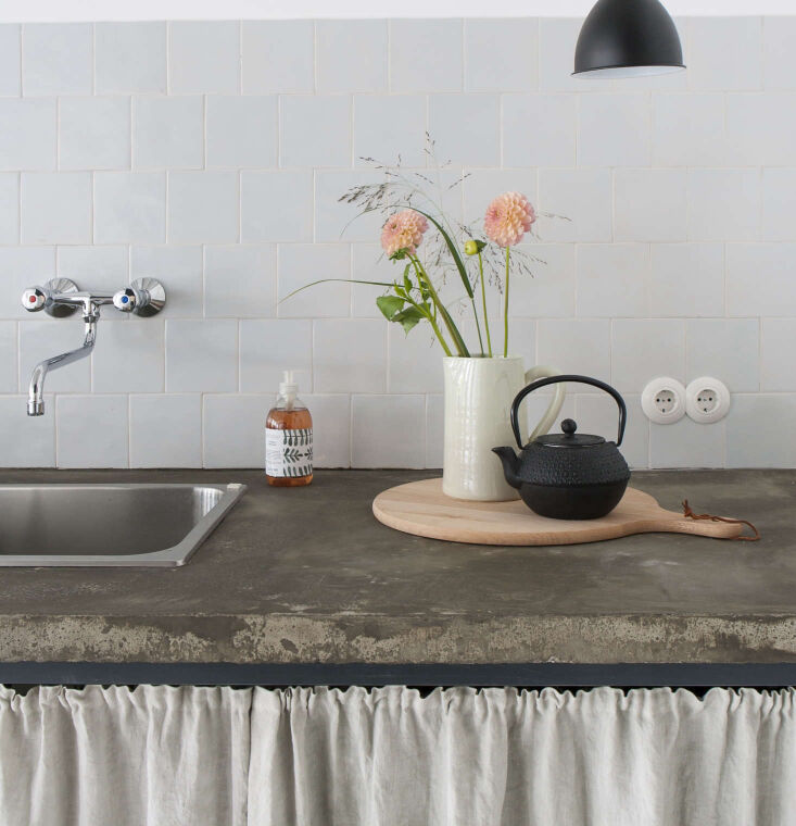 winter stillness. photograph from kitchen of the week: the curtained kitchen, d 17