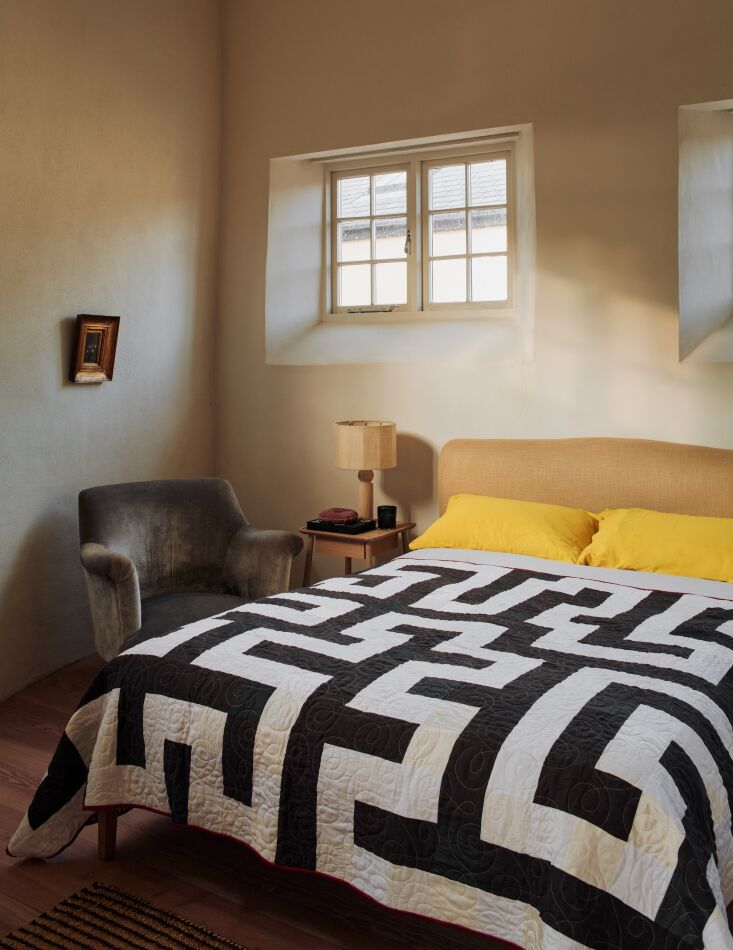 in ada\2\17;s room, a pemberton quilt covers pinch\2\17;s moreau 29