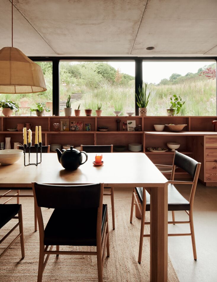 \2\20;i was worried the room would have an underground feel—it\ 24