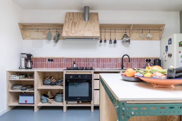 jannah knew she wanted a backsplash of \2\20;softly colored terracotta v 18