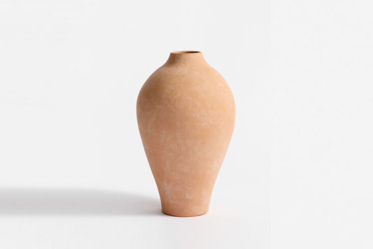 the nolina ceramic vase &#8\2\1\1; large urn is \$38.99 from pottery barn. 27