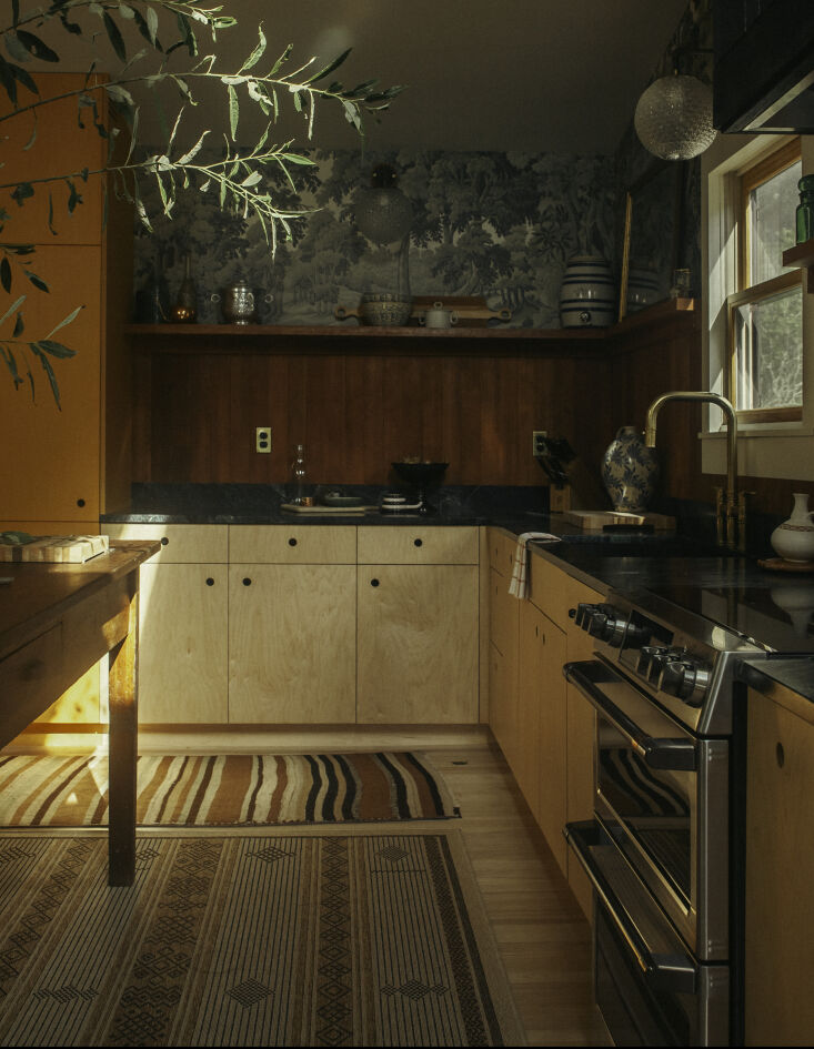 raisa&#8\2\17;s kitchen. see more in kitchen of the week: 8 ideas to steal  28