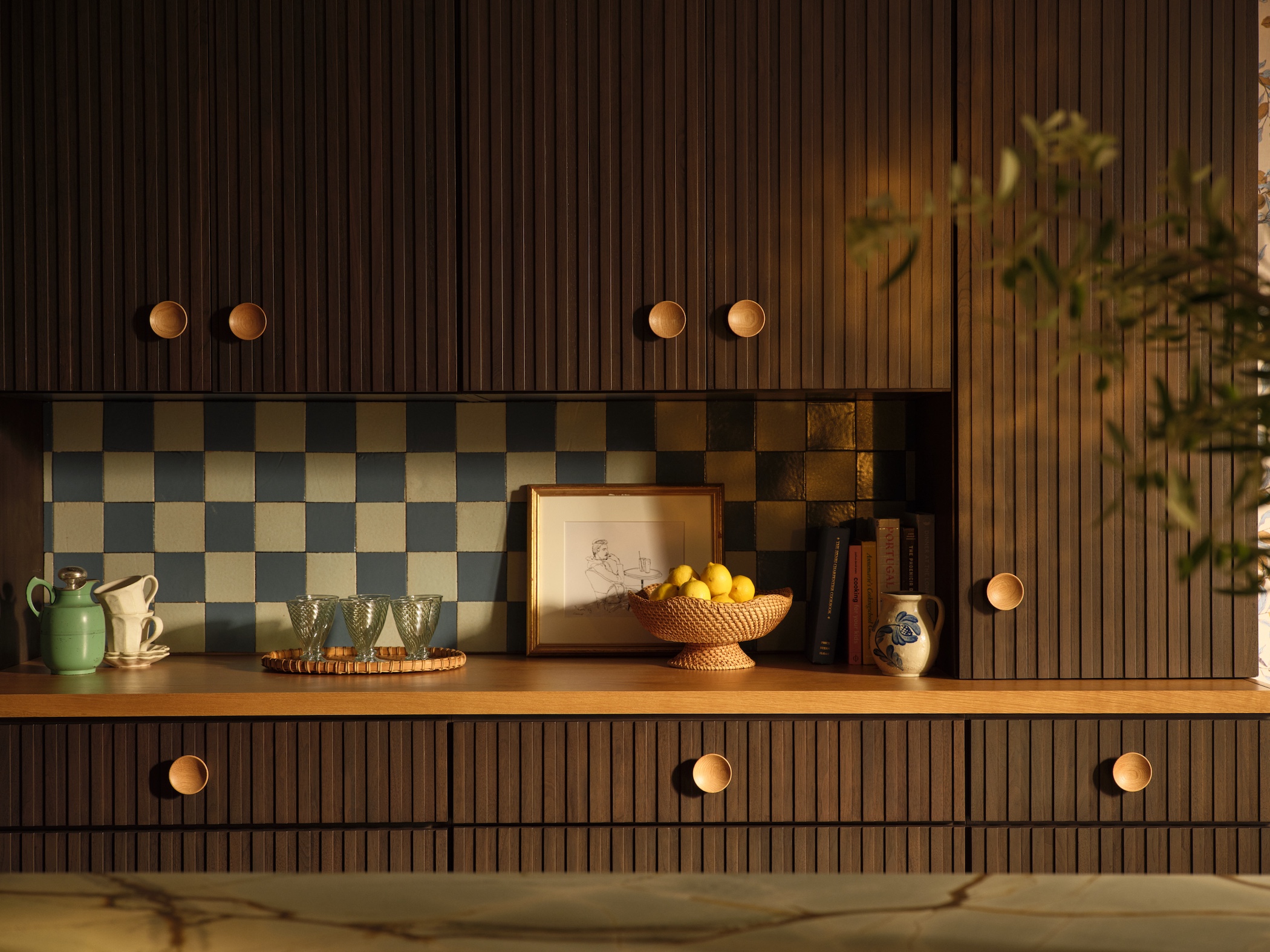 isla porter\2\17;s linear orla doors lend texture to a custom hutch with 21