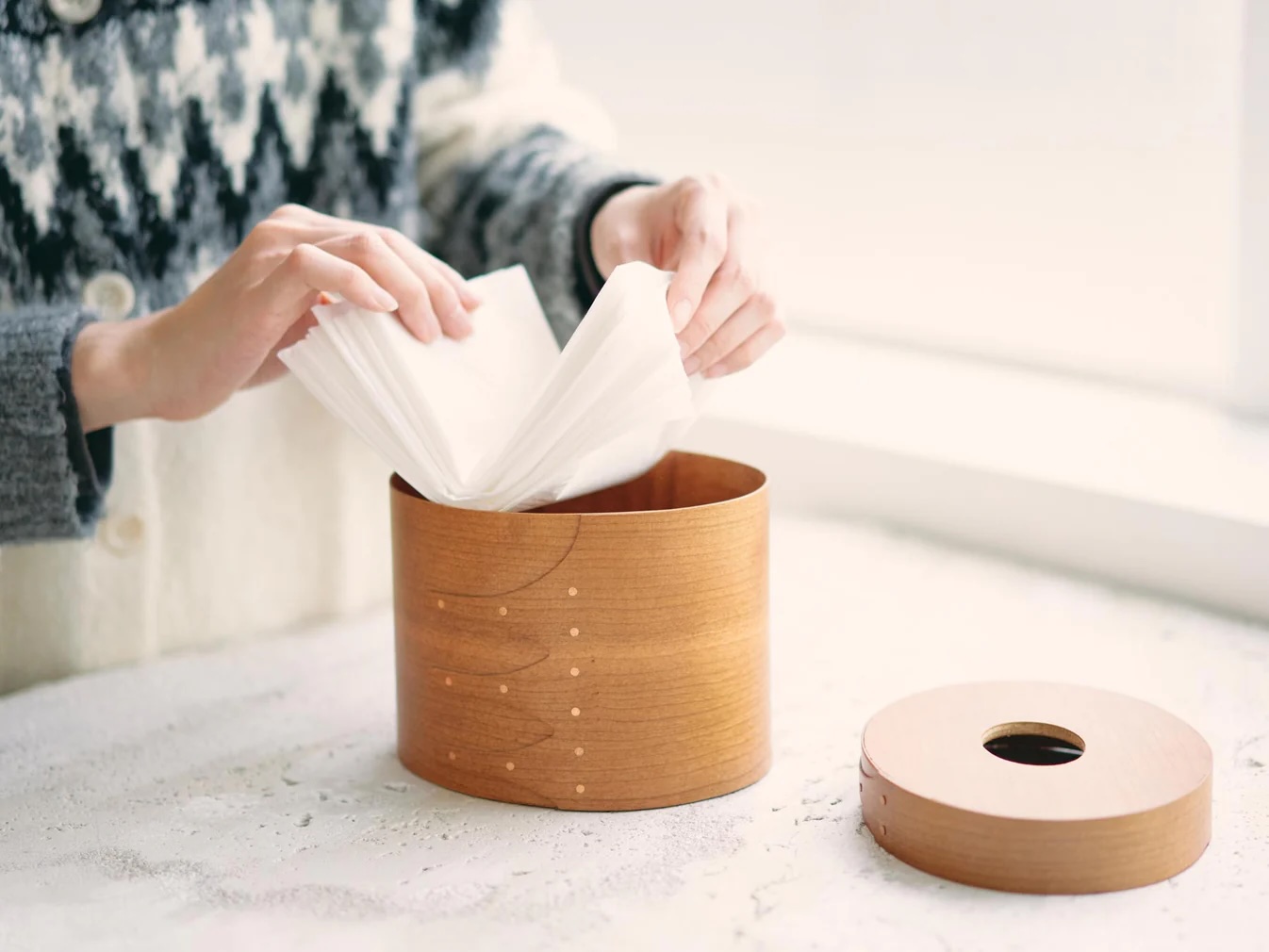 High/Low: The Shaker Box Tissue Dispenser from Japan
