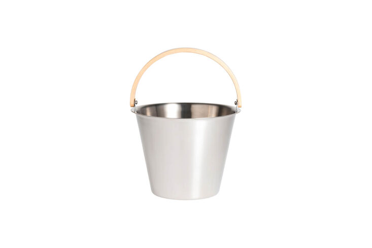 designed by harri koskinen for rento, the streamlined, steel sauna pail with bi 17