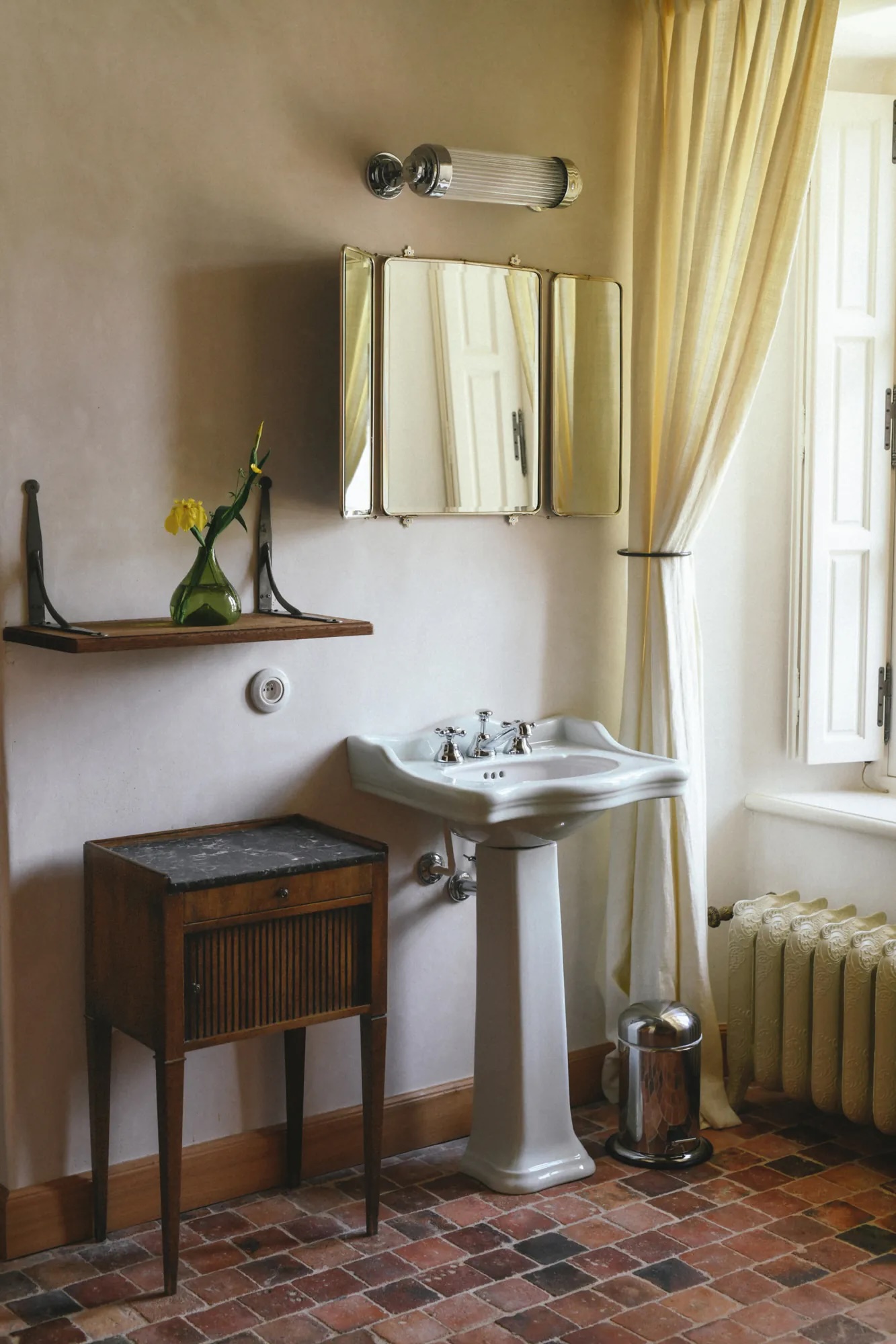 the rooms also have dream bathrooms. 26