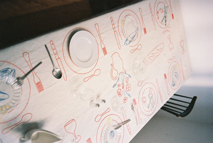 one of Œuvres sensibles&#8\2\17; signature tablecloths, repas du bistrot,  28