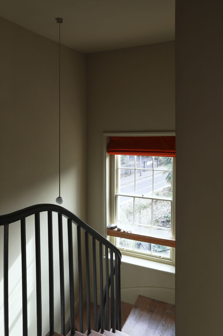 the stairway is painted in apple (\137) from little greene. 23