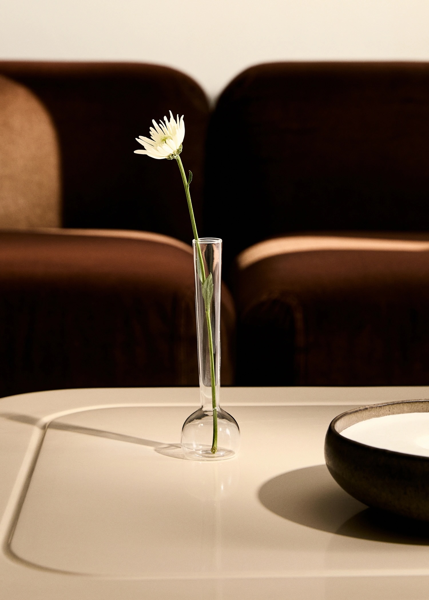 mango home\2\17;s borosilicate glass vase, \$\15.99, also comes in blue, 19