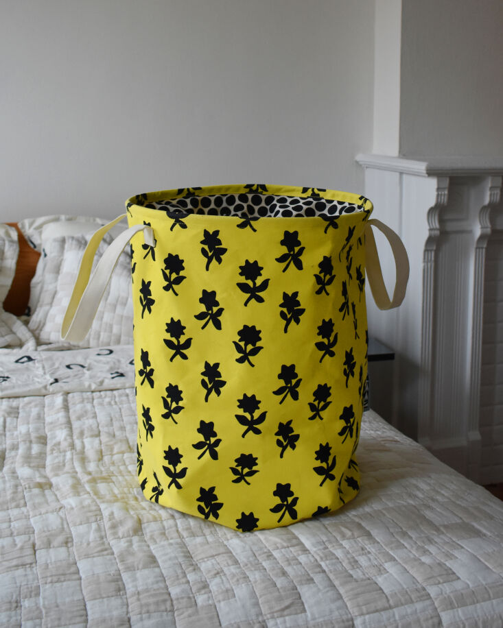 dusen dusen&#8\2\17;s canvas hamper. 33