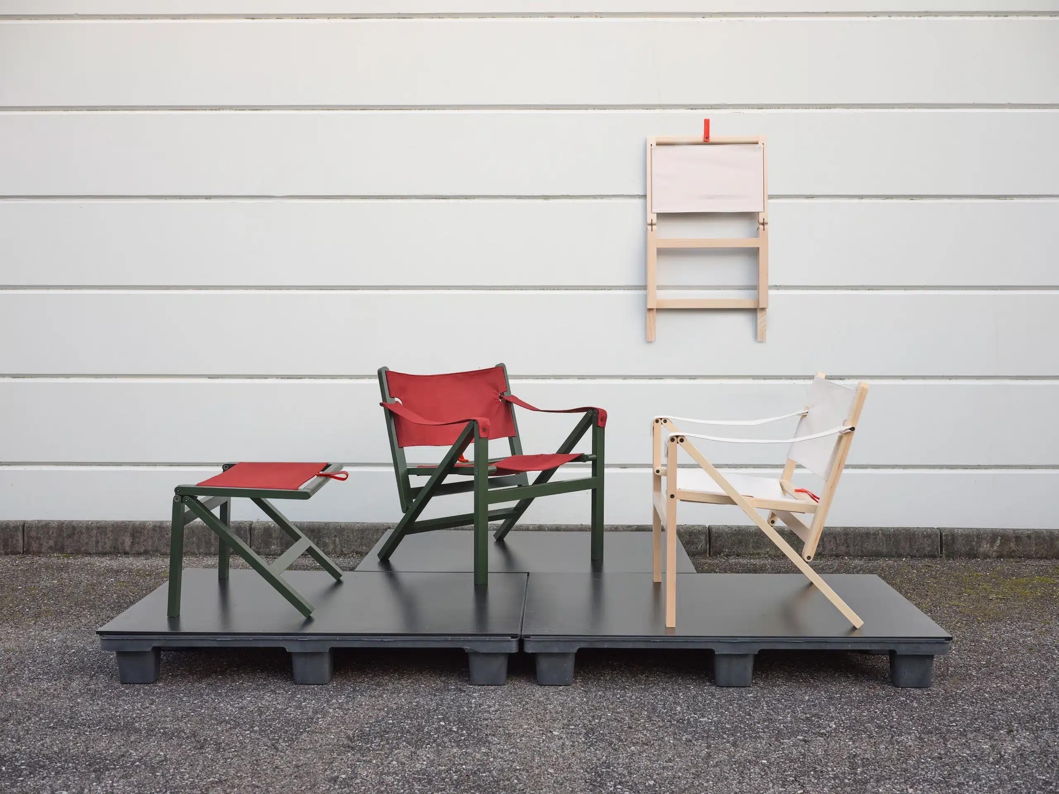 the pieces all fold flat and can be hung from loops. campeggi will be offering  21