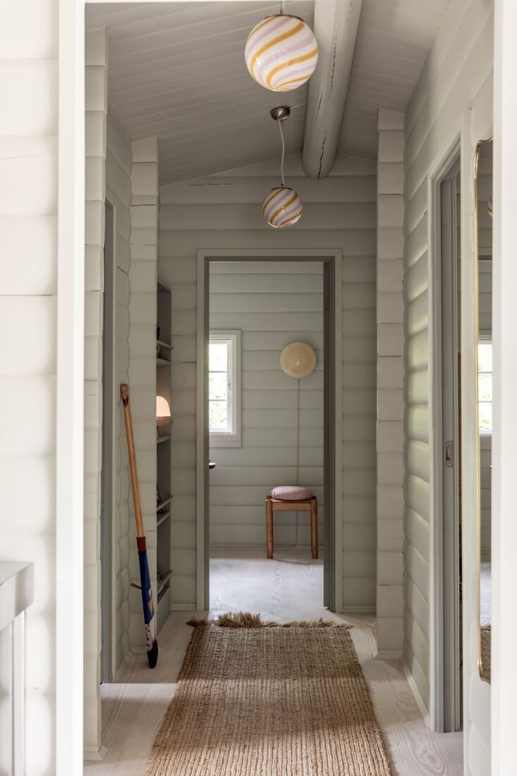 murano ceiling lamps from vetro hang in the bedroom hall. (for more candy strip 24