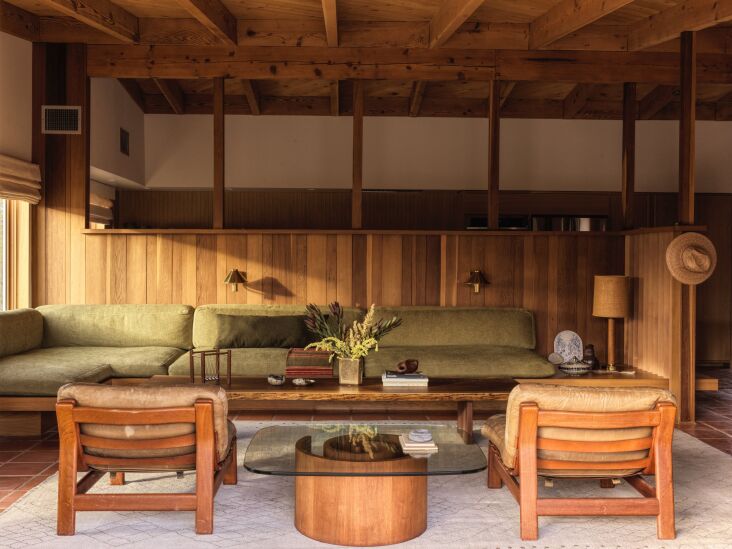 located \10 minutes from the north entrance to joshua tree, hotel wren began as 17