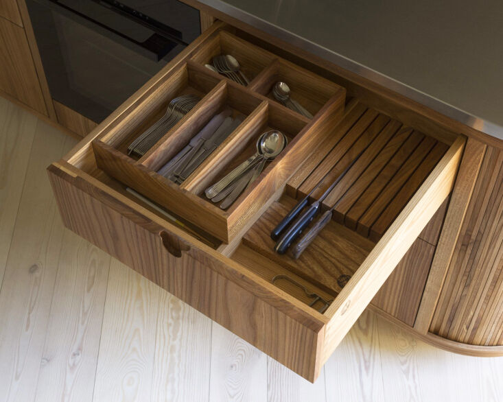 a peek into the custom drawer design from rammelisten. 24