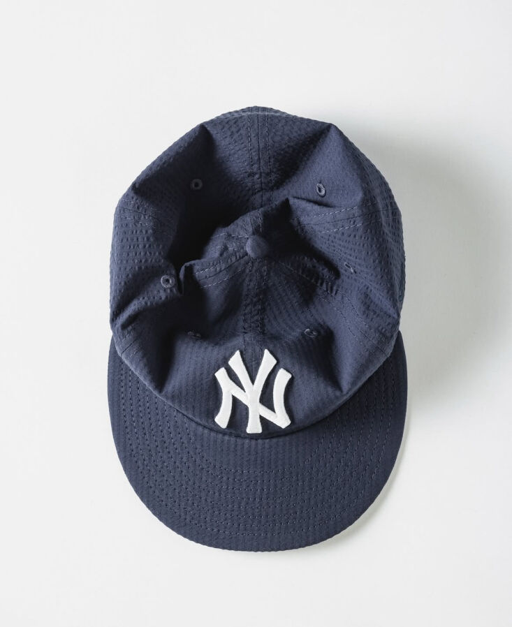 &#8\2\20;i love how this fitted cap has a shorter crown and less structure  27