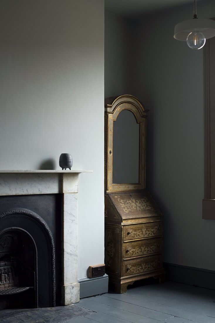 designer louisa grey of house of grey prefers bone, shell, and quill from ateli 22