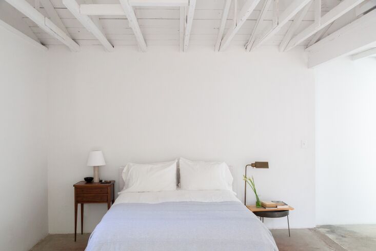 on the walls throughout the home: &#8\2\20;benjamin moore flat interior pai 27