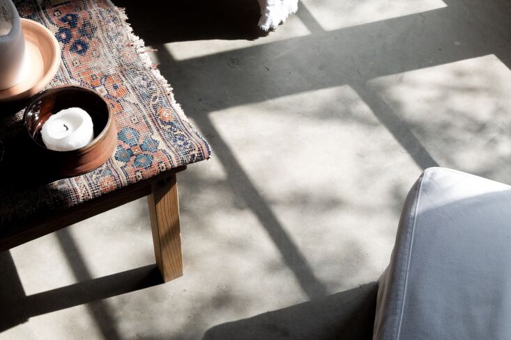 &#8\2\20;for a small house, it has a certain dignity and elegance—owing t 19