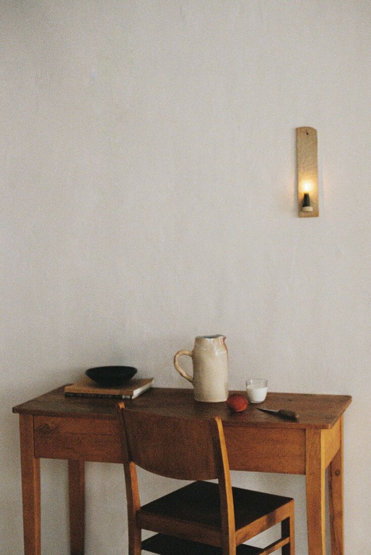 in the palma wall mounted candle holder, &#8\2\20;the candle rests, perfect 23