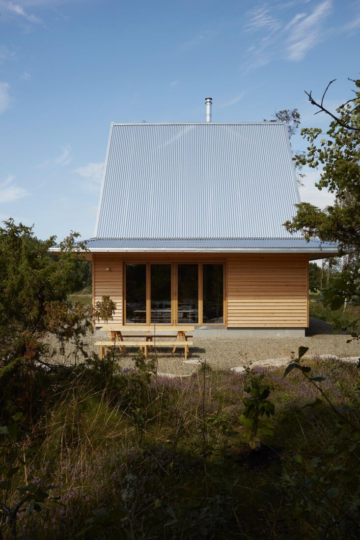 oriented in a north south direction, the house is open toward the forest and me 27