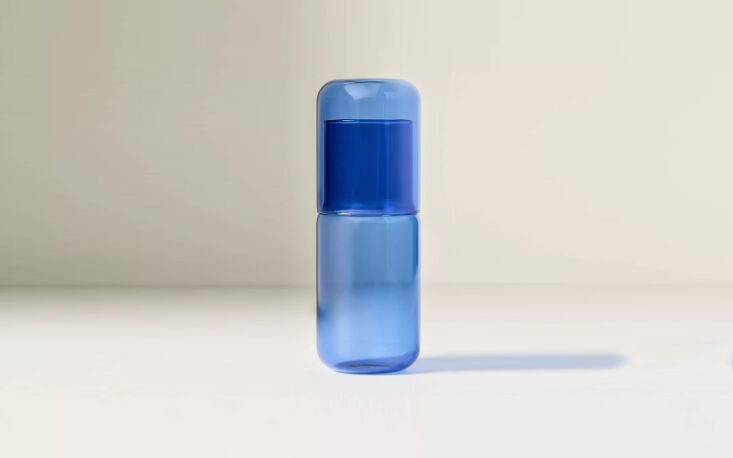 a color option: the borosilicate glass gry mattr tinted glass carafe set comes 19