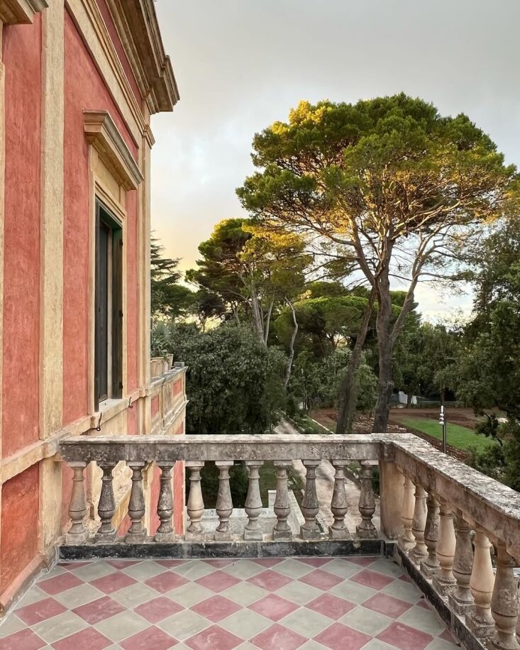 family members of martin&#8\2\17;s and bibi&#8\2\17;s, martin’s siste 18