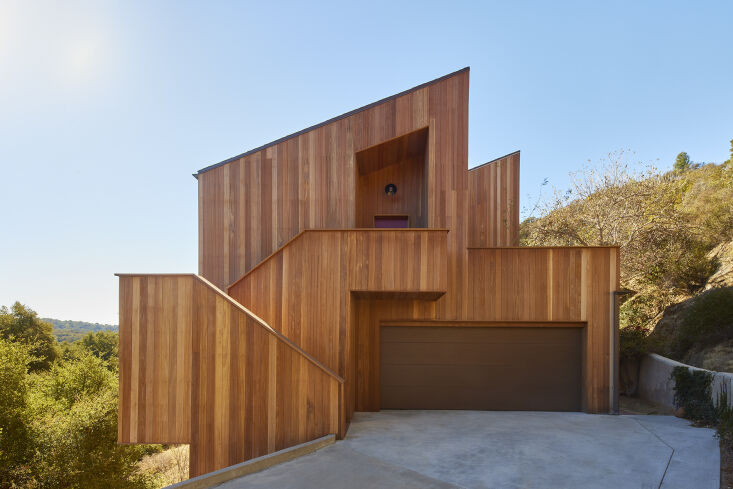 \2\20;the massing of the house reminded me of the angular lines and geom 17