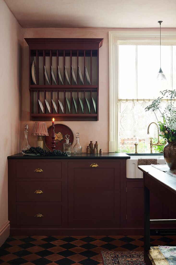 she chose cabinets from devol&#8\2\17;s real shaker kitchen line, in refect 18