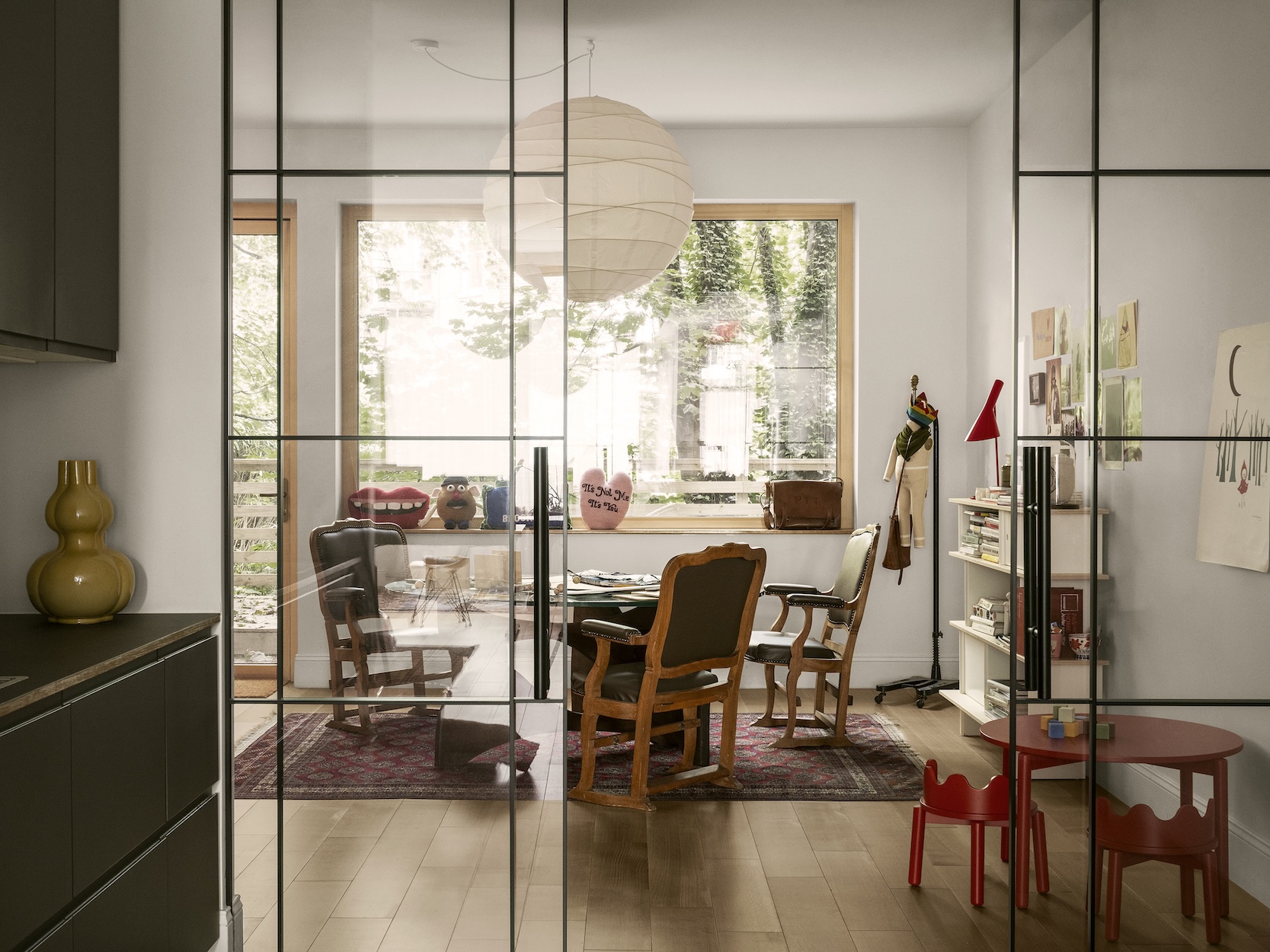 divided by a glazed partition, the back space, sophie&#8\2\17;s office, ove 20