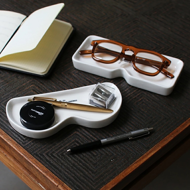 the trays aren&#8\2\17;t just for eyeglasses. 20