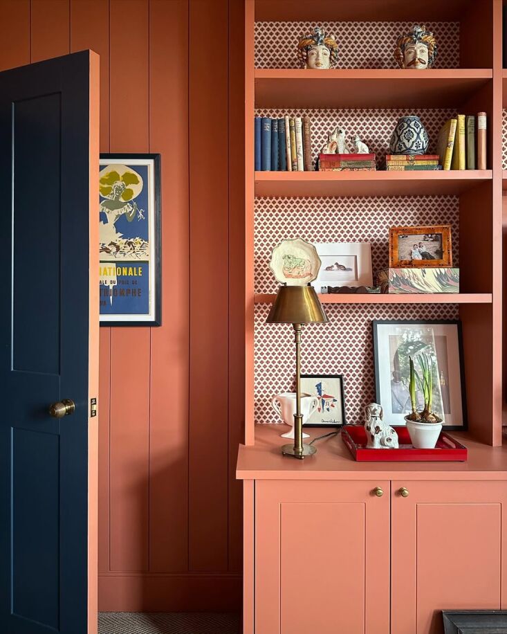 london designer sarah browne opts for farrow & ball\2\17;s red earth 24