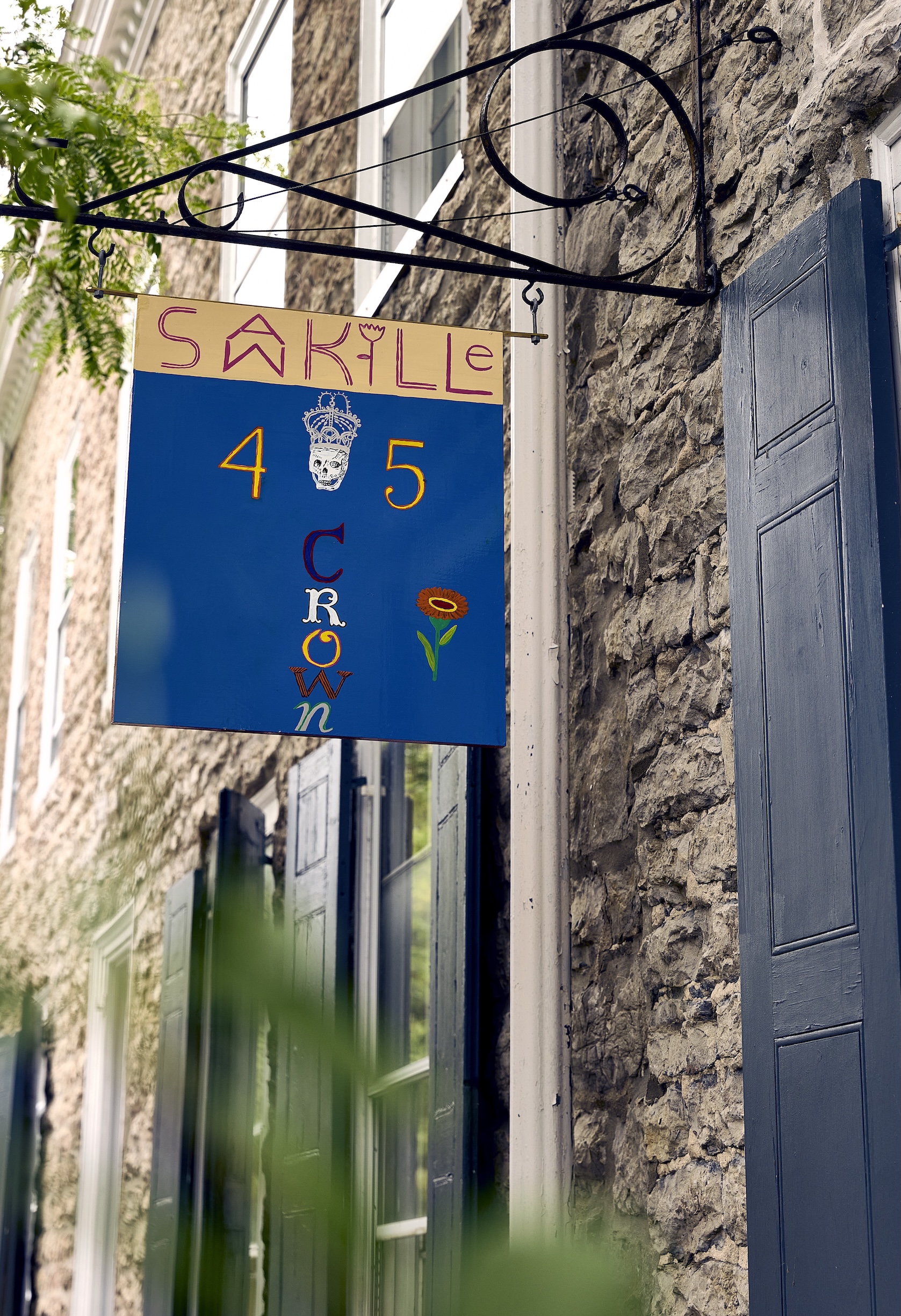 in the \17th century, 45 crown street was built as a doctor\2\17;s offic 17